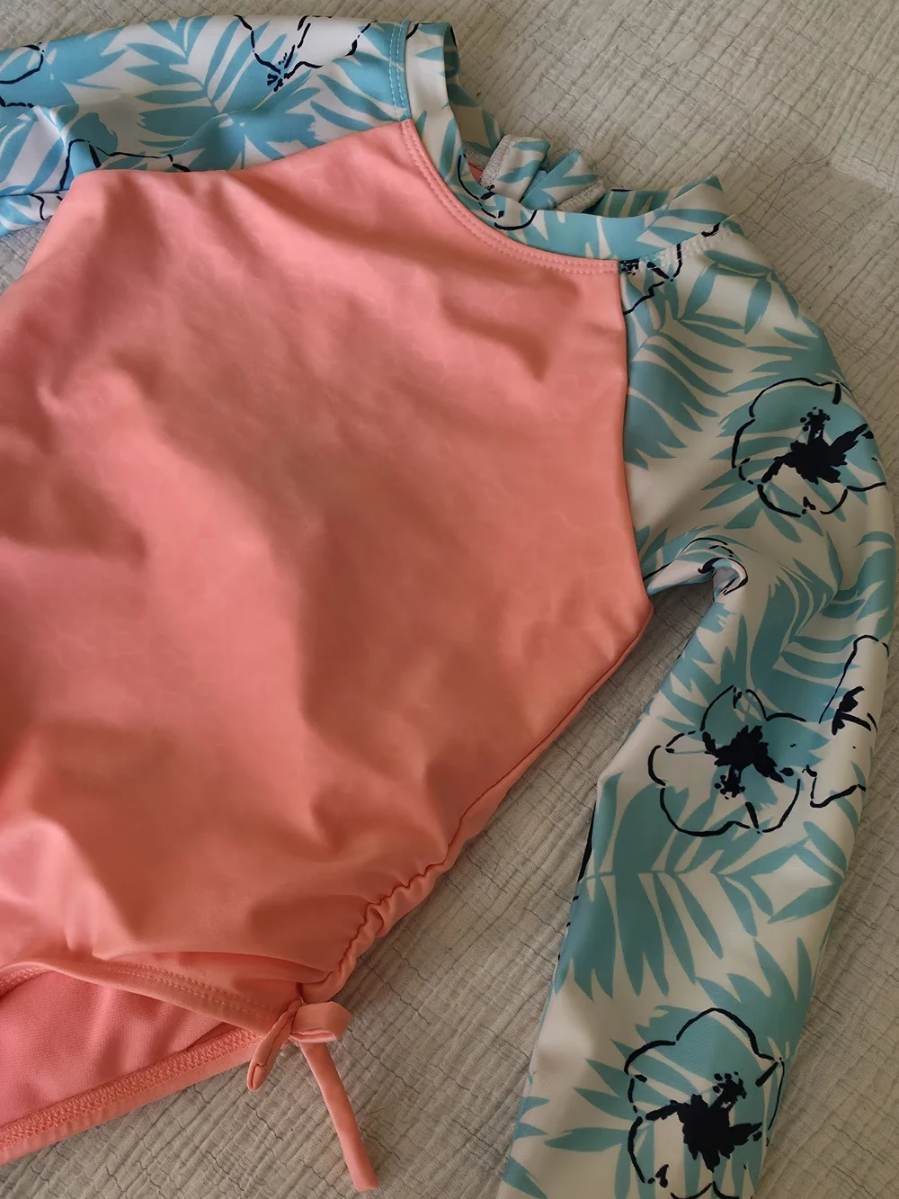 Cat & Jack pink and blue one piece Kids swimsuit Long sleeve zipper pool Beach